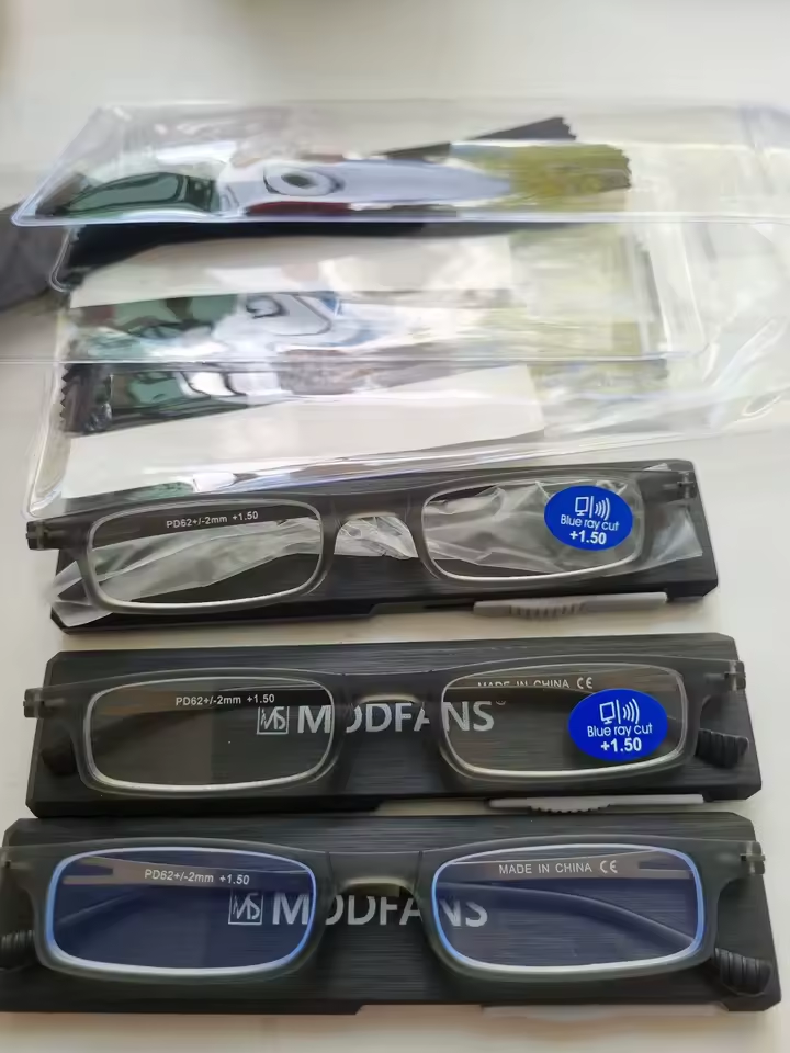 Gafas de Lectura con diferentes graduaciones y Filtro de Luz Azul   · SafeSeniors™